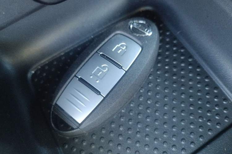 Used Nissan X-Trail 2023 Classic 2.0L Two-Wheel Drive Smart Connect Premium Edition Vehicle Key