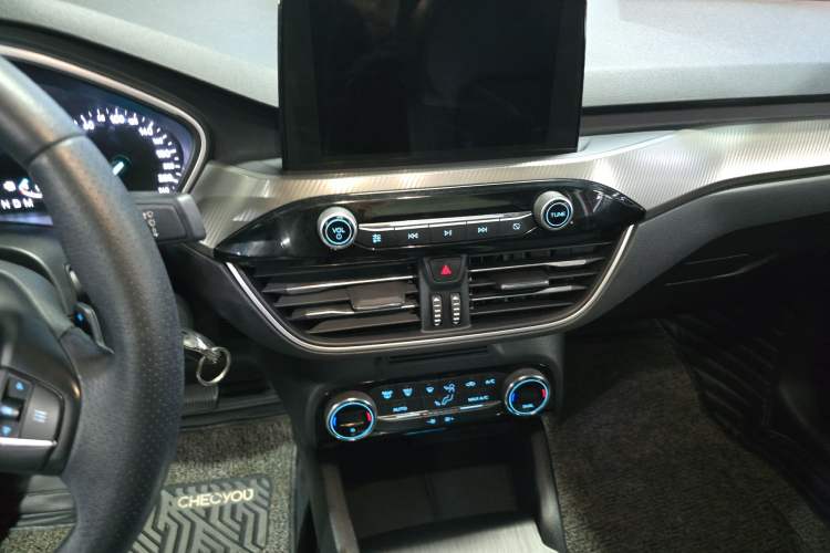 Used Ford Focus 2019 Sedan EcoBoost 180 Automatic Trend Edition
