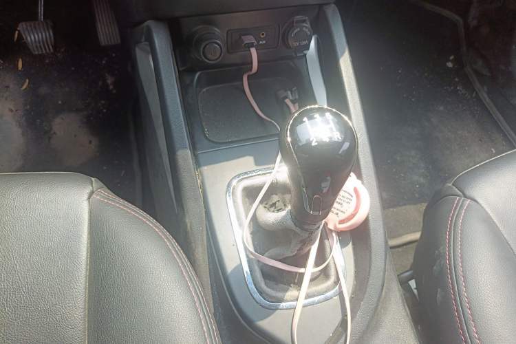 Used CHANGAN CS35 2016 1.6L Manual Luxury Model China V Standard
