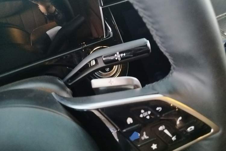 Used Mercedes-Benz E-Class 2024 E 300 L Luxury Model Gear Lever