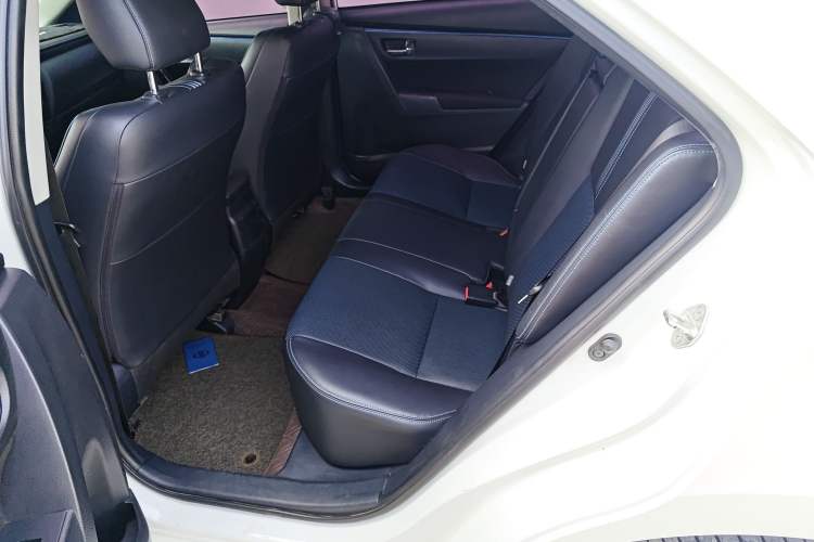 Used Toyota Levin 2018 185T CVT Luxury Edition China V Standard Left Rear Seat