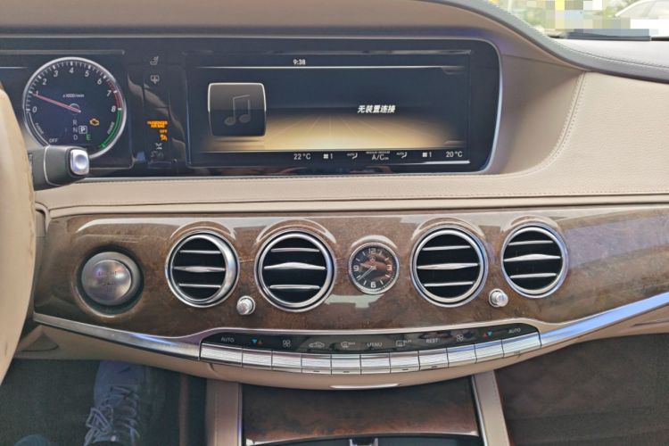 Used Mercedes-Benz S-Class 2014 S 400 L HYBRID Audio And AC Panel