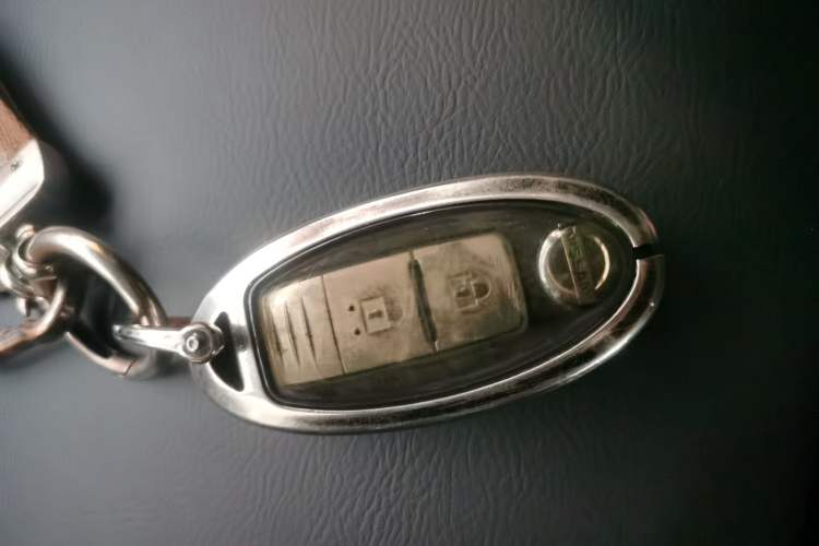 Used Nissan Terra 2020 2.5L XL Upper 4WD Automatic Four-Wheel Drive Luxury Edition Vehicle Key