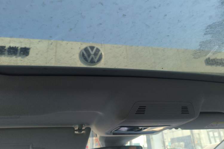 Used Volkswagen ID.7 VIZZION 2024 PRO Model Headliner
