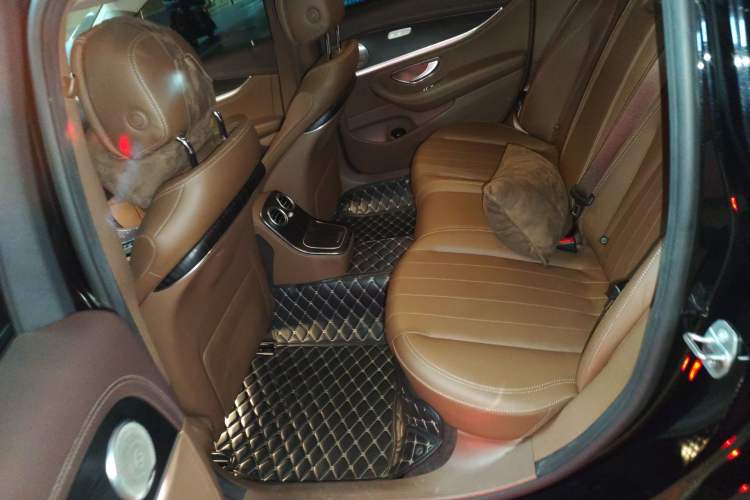 Used Mercedes-Benz E-Class 2022 Second Facelift E 300 L Fashion Edition
