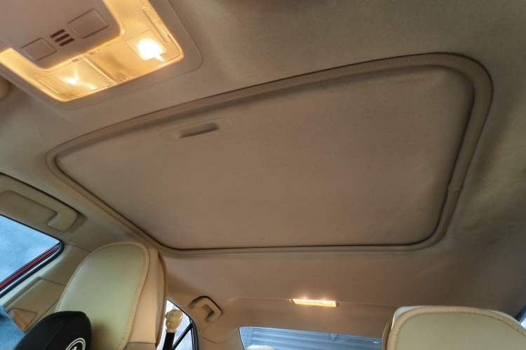 Used Toyota Corolla 2014 1.6L CVT GL-i Headliner