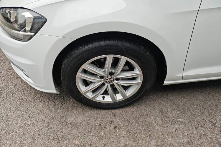 Used Volkswagen Golf 2019 200TSI DSG Comfort & Ambition Edition China VI Standard Left Front Wheel Hub