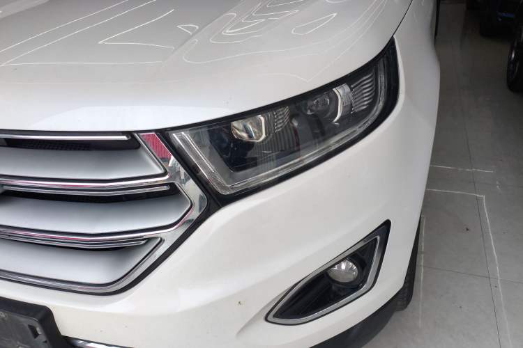 Used Ford Edge 2018 EcoBoost 245 Two-Wheel-Drive Titanium 7-Seater China VI Standard
