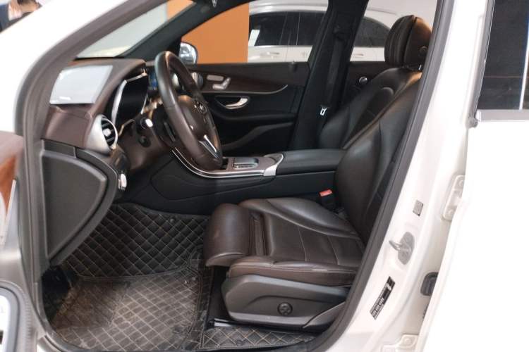 Used Mercedes-Benz GLC 2021 GLC 300 L 4MATIC Dynamic Model