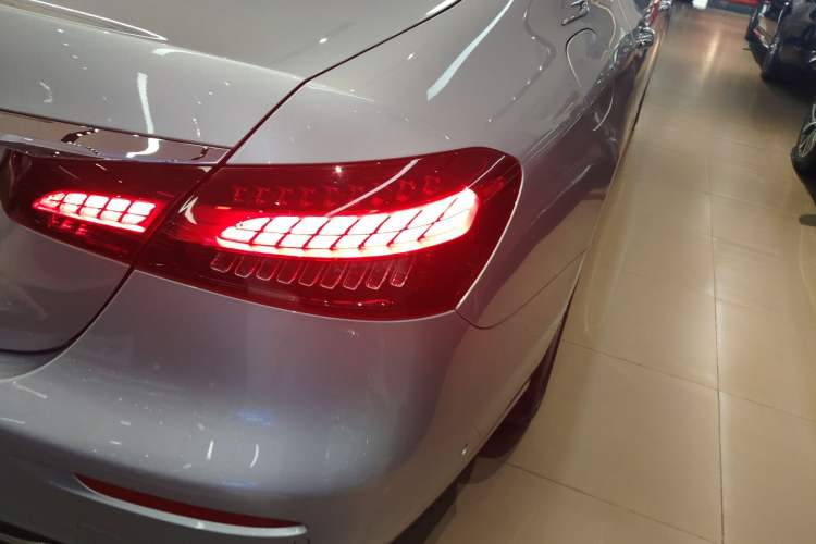 Used Mercedes-Benz E-Class 2022 Updated E 300 L Luxury Edition
