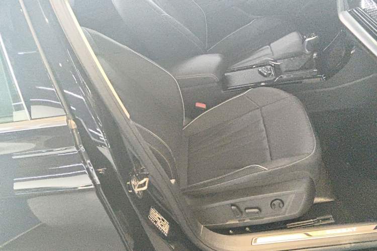 Used Volkswagen Passat 2024 380TSI Starry Dragon Edition
