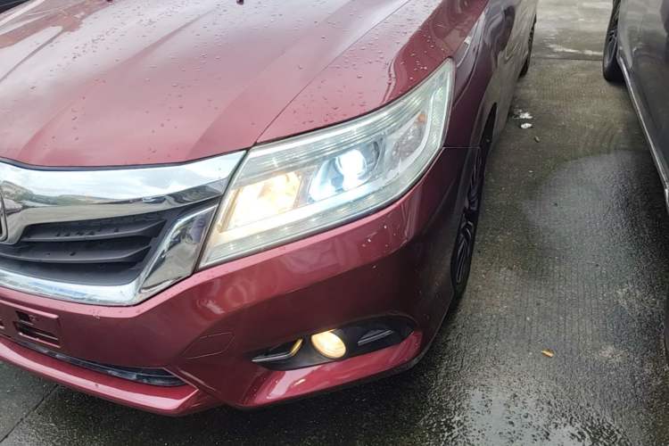 Used Honda Crider 2015 1.8L automatic comfort version
