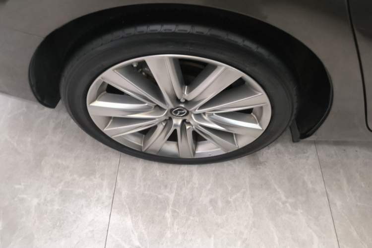 Used Mazda Atenza 2020 2.5L Sky Blue Prestige Edition Right Rear Wheel Hub