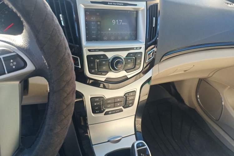 Used BYD e5 2018 450 Smart Connect Deluxe Edition
