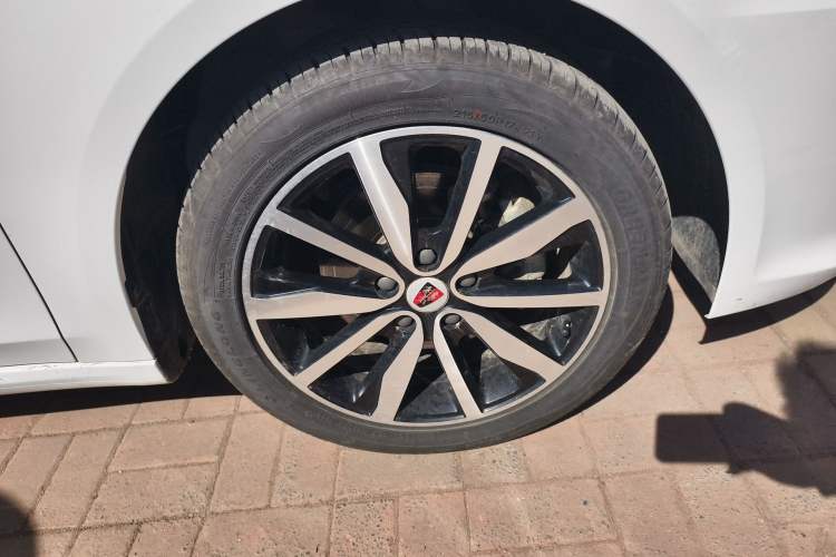 Used Roewe i6 2018 20T Automatic Flagship Edition
