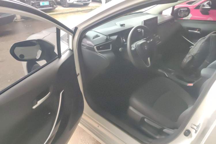 Used Toyota Corolla 2019 Dual-Engine 1.8L E-CVT GL-i Elite Edition
