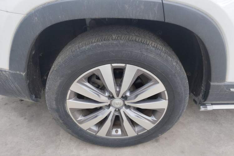 Used CHANGAN CS95 2017 2.0T Two-Wheel Drive Zhituo Edition Right Rear Wheel Hub