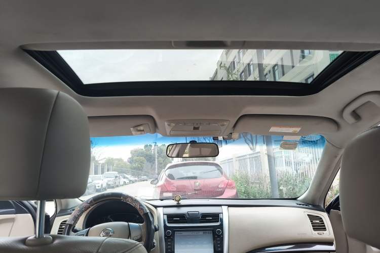 Used Nissan Teana 2013 2.0L XL Comfort Edition Headliner