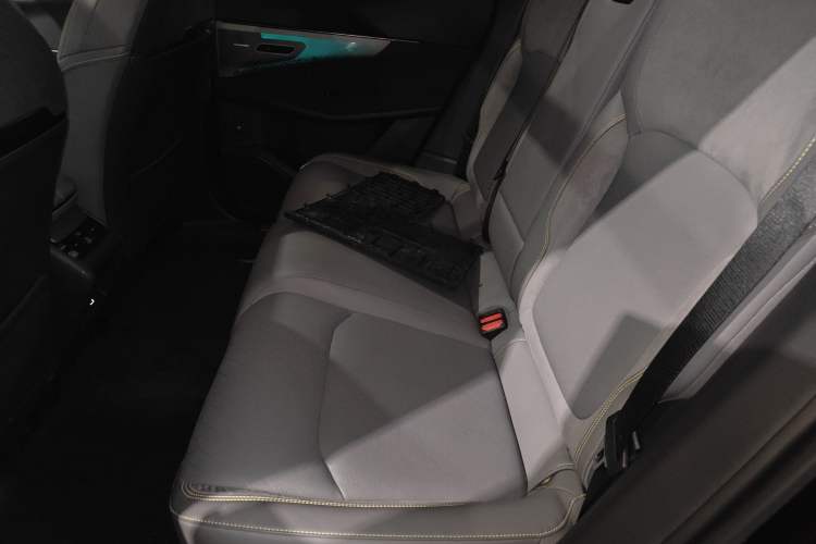 Used Lynk & Co 08 EM-P 2023 120km Long-Range Halo Left Rear Seat