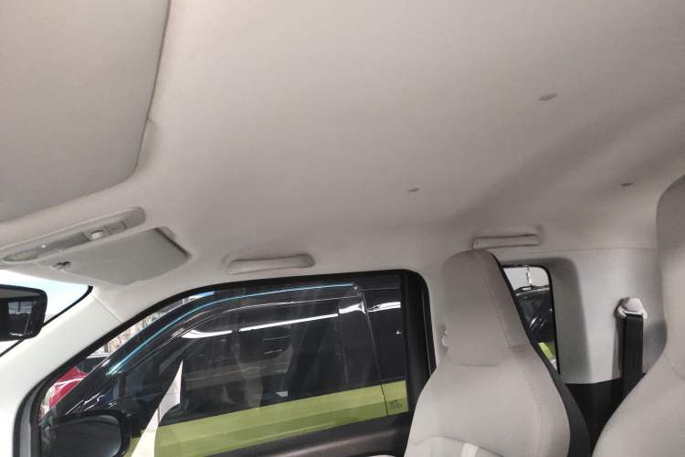 Used Wuling Air ev 2023 - Four Seats - Standard Edition