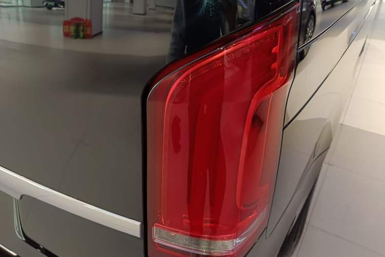 Used Mercedes-Benz V-Class 2017 V 260 L Prestige Extended Edition