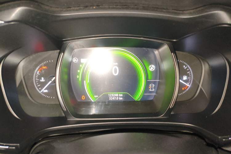 Used Renault Koleos 2017 2.0L Two-Wheel-Drive Leading Edition Instrument Cluster