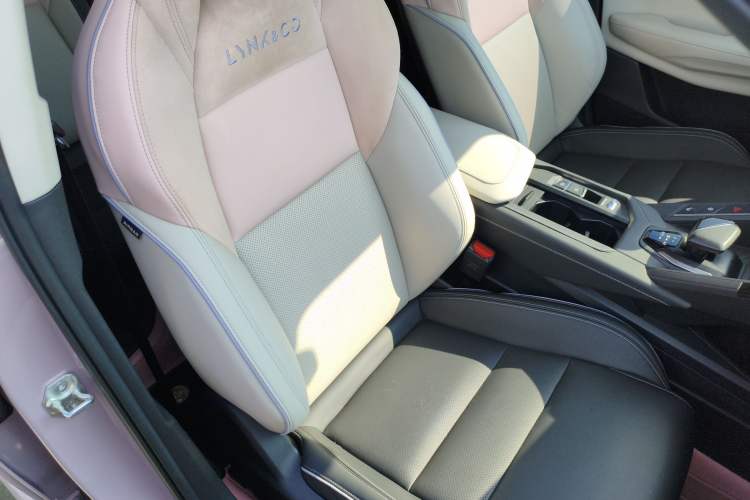 Used Lynk & Co 06 2021 1.5T Shero Pink Special Edition