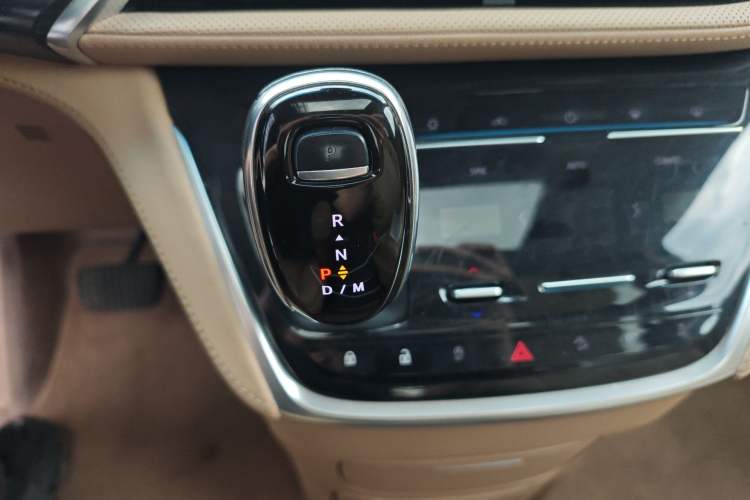 Used Buick GL8 2020 ES Land Cruiser 653T Luxury Edition
