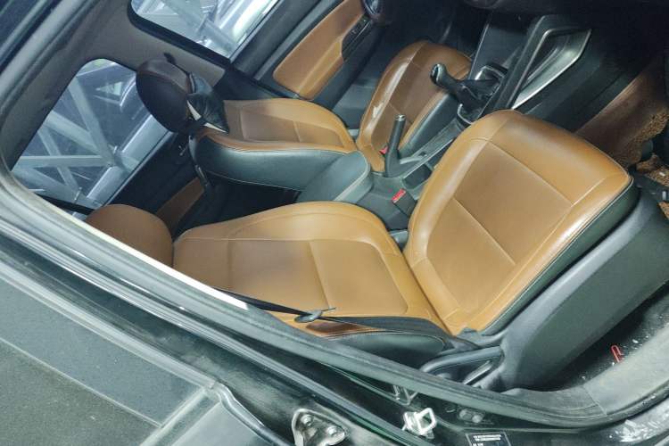 Used Oshan CX70 2016 1.6L Manual Elite Model