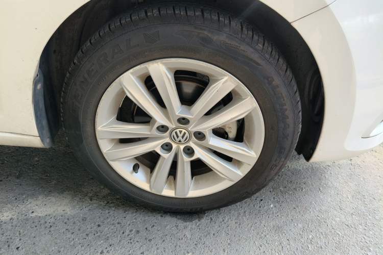 Used Volkswagen Santana 2016 1.6L Automatic Comfort Edition