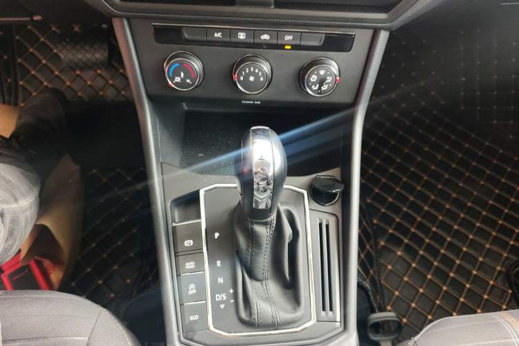 Used Volkswagen Lavida 2022 280TSI DSG Comfort Edition Gear Lever