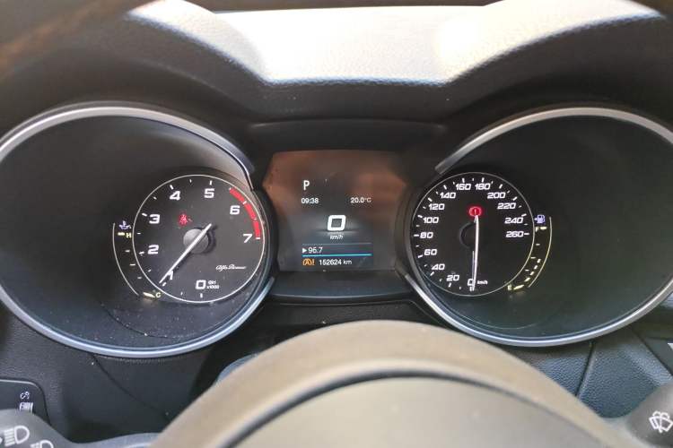 Used Alfa Romeo Stelvio 2017 2.0T 200HP Elite Edition