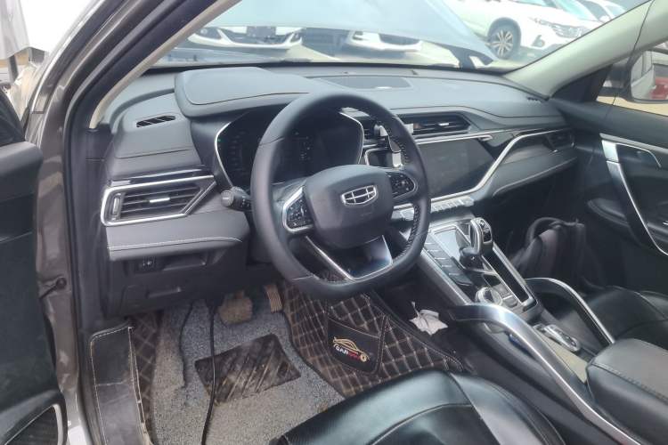 Used Geely Auto Emgrand X7 Sport 2020 1.8TD DCT Smart Connect PRO Center Console