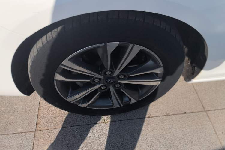 Used Ford Escort 2021 1.5L Automatic Diamond Edition Left Front Wheel Hub