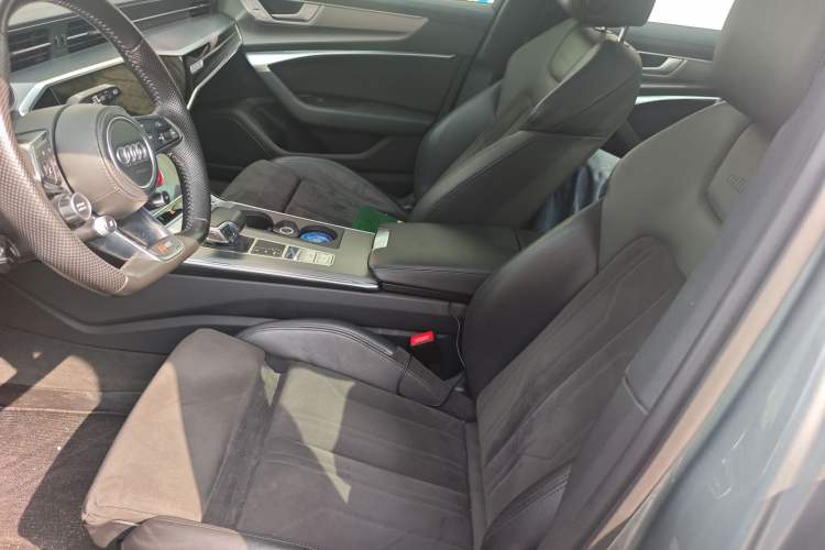 Used Audi A6 2020 allroad quattro Explorer 55 TFSI Prestige Off-Road Model