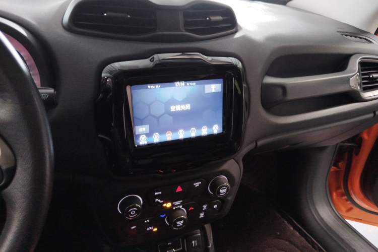 Used Jeep Renegade 2019 220T Automatic Elite Edition
