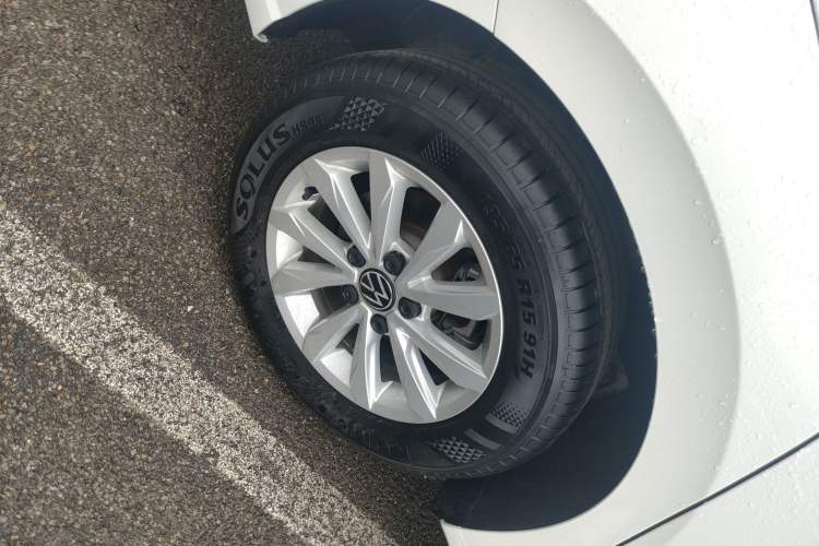 Used Volkswagen Bora 2023 1.5L Automatic Changer Limited Edition Exterior 5