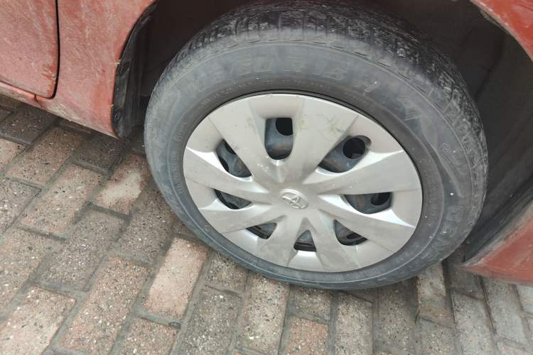 Used Toyota Vios 2014 1.5L Automatic ZhiZhen Edition Right Front Wheel Hub