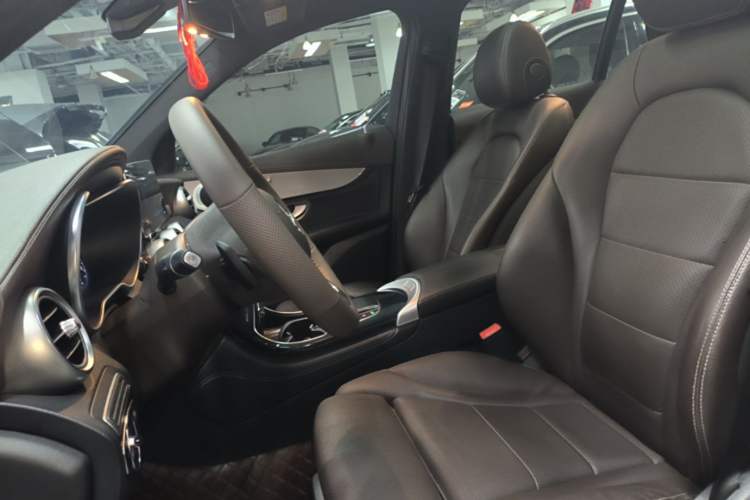 Used Mercedes-Benz GLC 2020 Facelifted GLC 260 L 4MATIC Dynamic Edition
