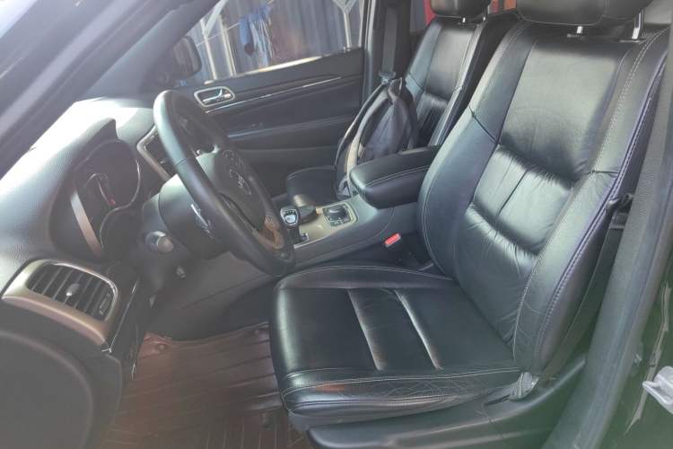 Used Jeep Grand Cherokee 2014 3.0L Comfort Navigation Edition