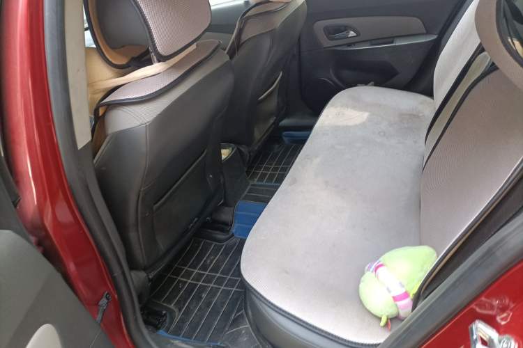 Used Chevrolet Cruze 2012 1.6L SL MT
