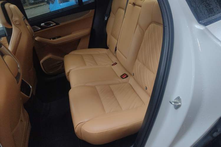 Used Lynk & Co 09 EM-P 2023 2.0TD EM-P Four-Wheel Drive Asian Games Executive Edition Five Seats