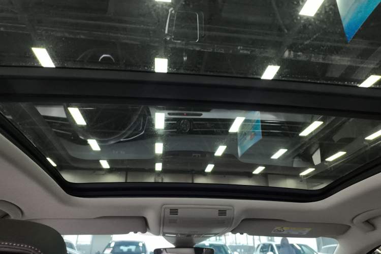 Used Volkswagen Magotan 2023 2 Million Units Commemorative Edition 330TSI DSG Luxury Version