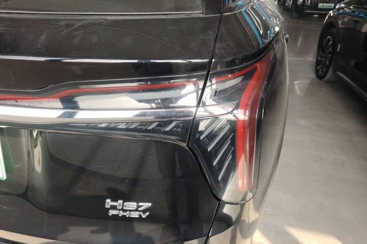 Used Hongqi HS7 PHEV 2024 2.0T PHEV Four-Wheel Drive Flagship Edition 7 Seats
