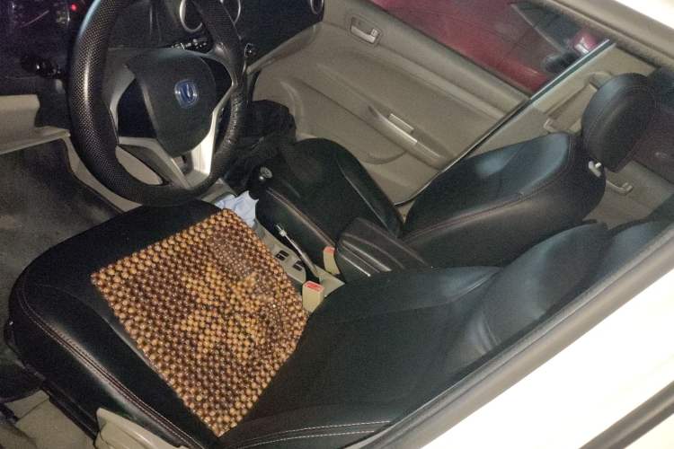 Used Changan Alsvin V3 2012 1.3L Manual Comfort Version China IV Standard
