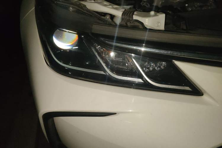 Used Toyota Corolla 2019 1.2T S-CVT GL Pioneer Edition Right Front Headlight