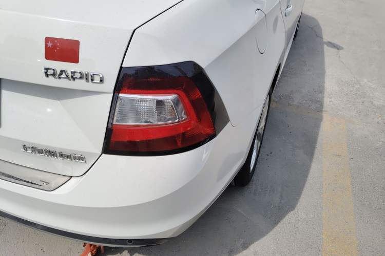 Used Skoda Rapid 2018 1.6L Automatic Comfort Edition
