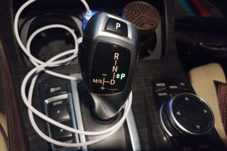 Used BMW 5 Series 2014 525Li Luxury Design Package