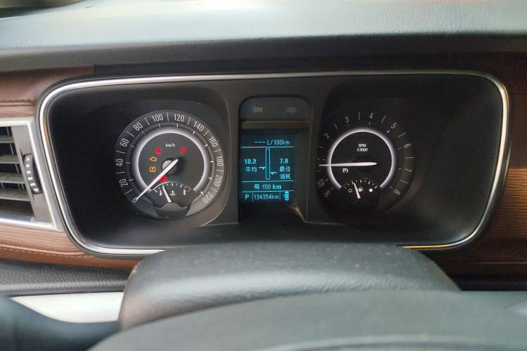 Used Buick GL8 2017 25S Luxury Version China V Standard Instrument Cluster