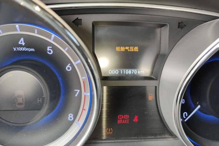 Used Hyundai Sonata 2015 Classic 2.4L Automatic Leading Edition China V Standard Odometer Close Up